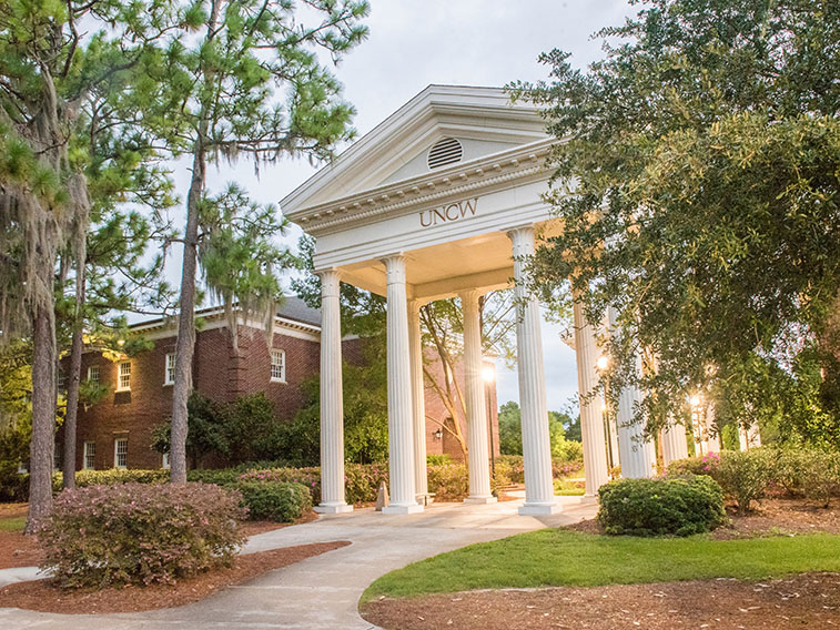 UNCW Bus Stop