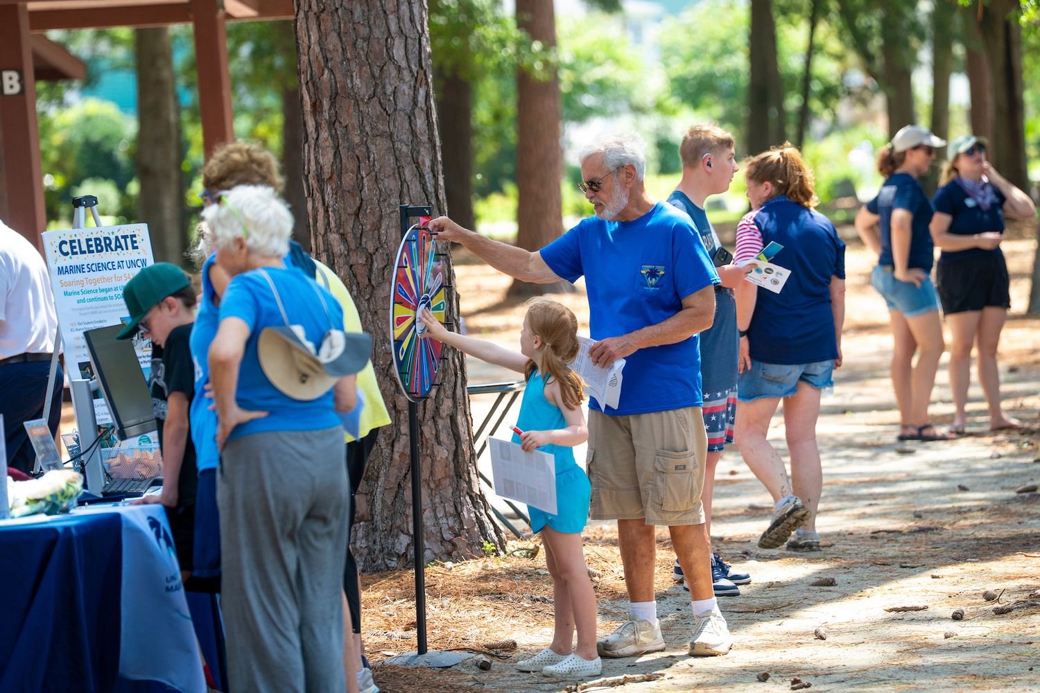 Living Shoreline Project volunteers and collaborators at event